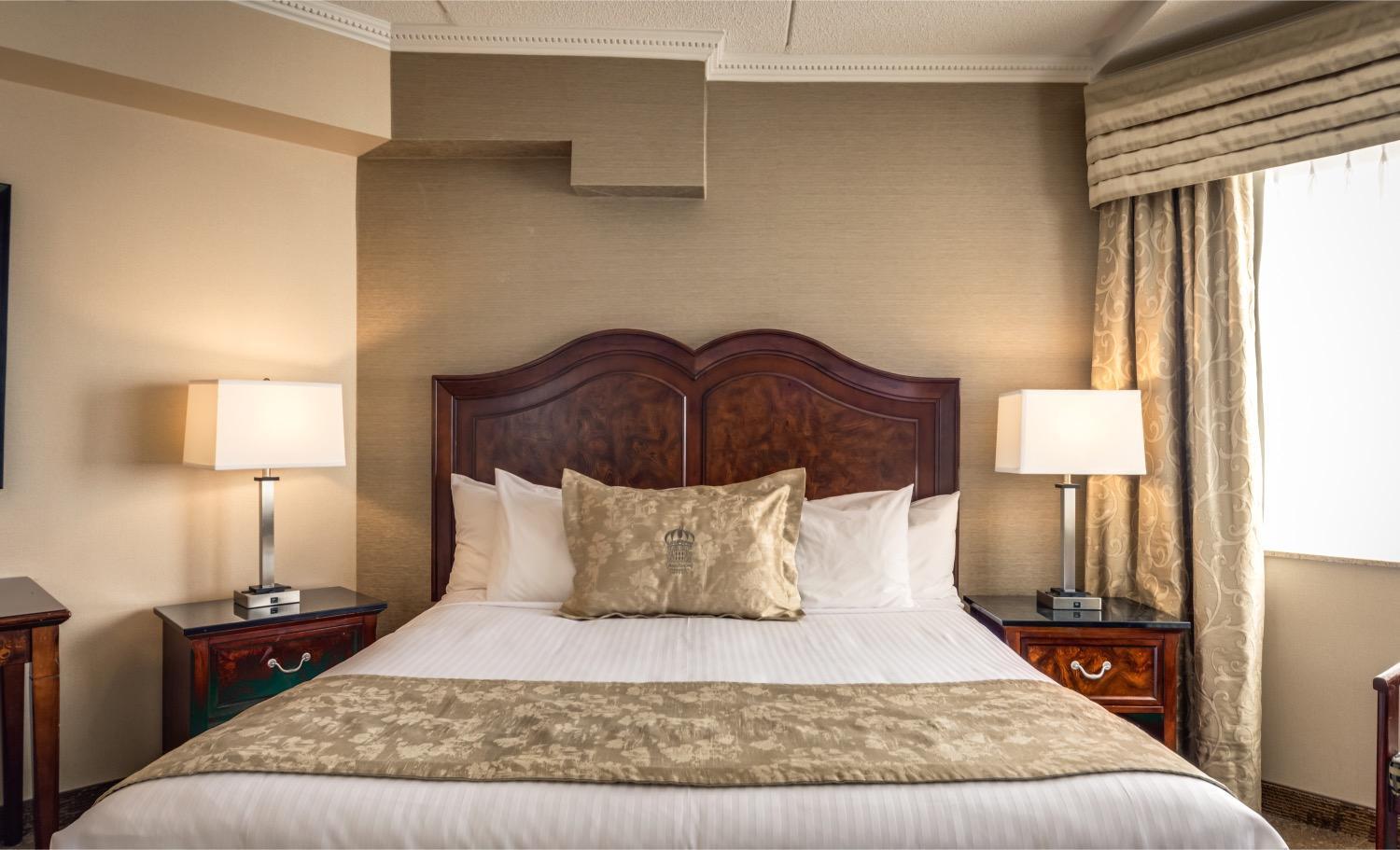 Monte Carlo & Downtown Hotel 3*