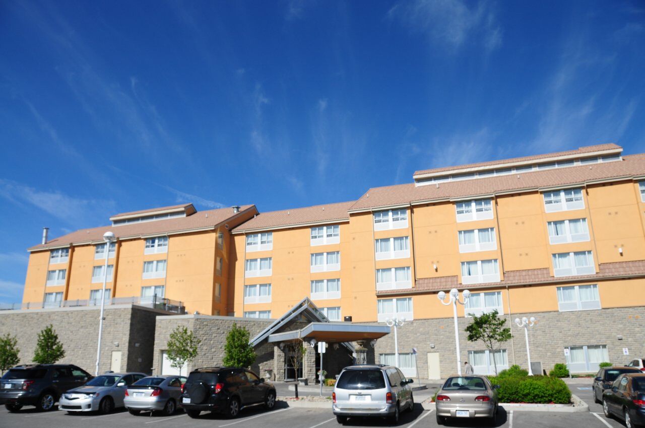 Hotel Monte Carlo & Downtown Markham